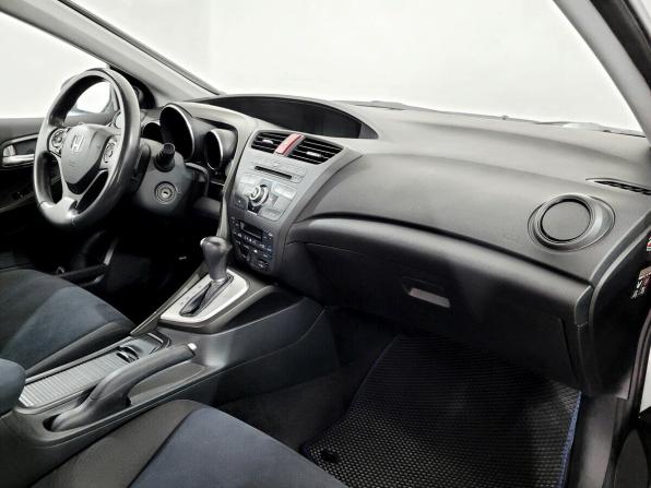Honda Civic IX с пробегом 2013 года, цена 1 390 000 рублей, 130942 км, хэтчбек, Автокод Объявления