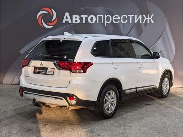 Mitsubishi Outlander III Рестайлинг 3 с пробегом 2021 года, цена 2 345 000 рублей, 117280 км, внедорожник, Автокод Объявления
