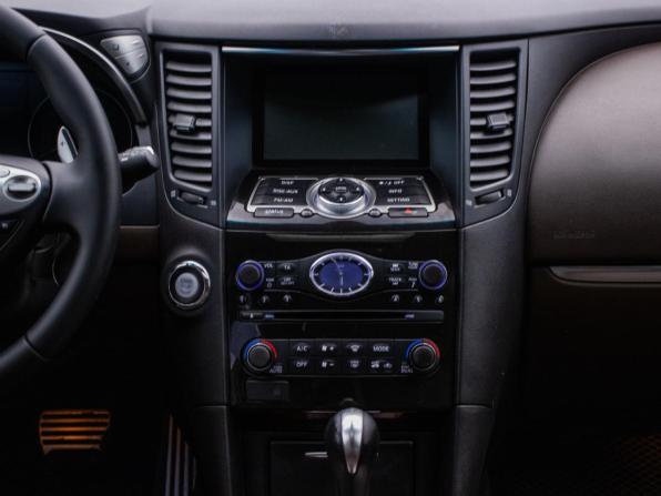Infiniti QX70 с пробегом 2016 года, цена 2 099 000 рублей, 192000 км, внедорожник, Автокод Объявления