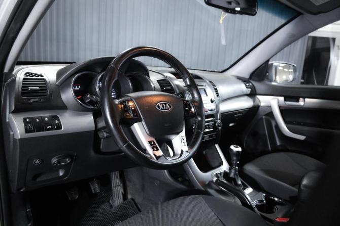 Kia Sorento II с пробегом 2010 года, цена 1 050 000 рублей, 239751 км, внедорожник, Автокод Объявления