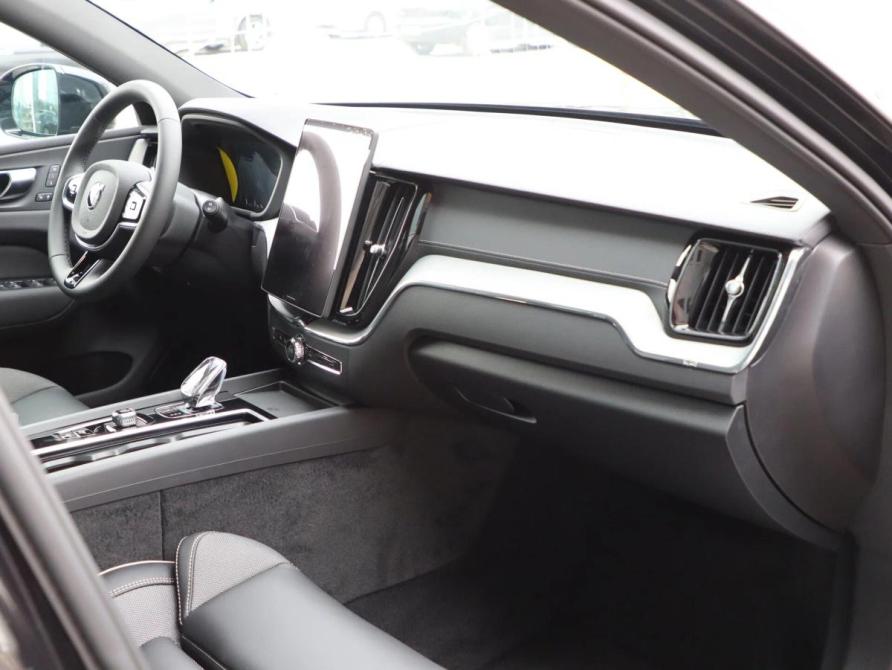 Volvo XC60 II Рестайлинг 2 Санкт-Петербург  - изображение 13