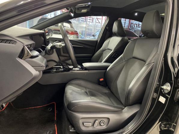 Toyota Camry IX (XV80) China Market с пробегом 2024 года, цена 3 740 000 рублей, 35572 км, седан, Автокод Объявления