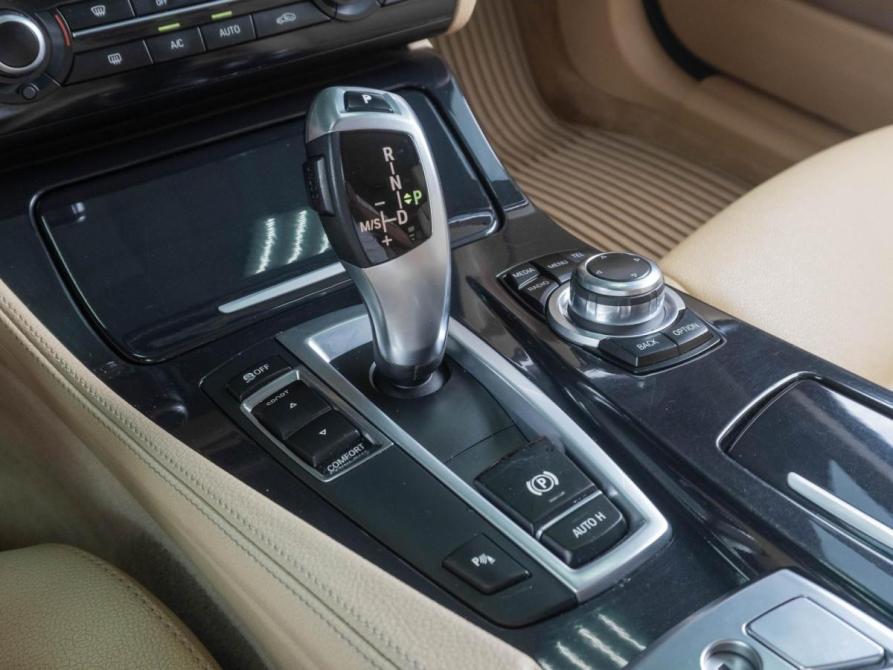 BMW 5 серии VI (F10/F11/F07) Рестайлинг Тюмень  - изображение 20