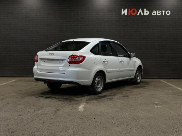 Lada (ВАЗ) Granta I с пробегом 2015 года, цена 340 000 рублей, 284109 км, лифтбек, Автокод Объявления