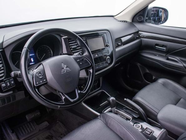Mitsubishi Outlander III Рестайлинг 2 с пробегом 2017 года, цена 1 995 000 рублей, 104406 км, внедорожник, Автокод Объявления