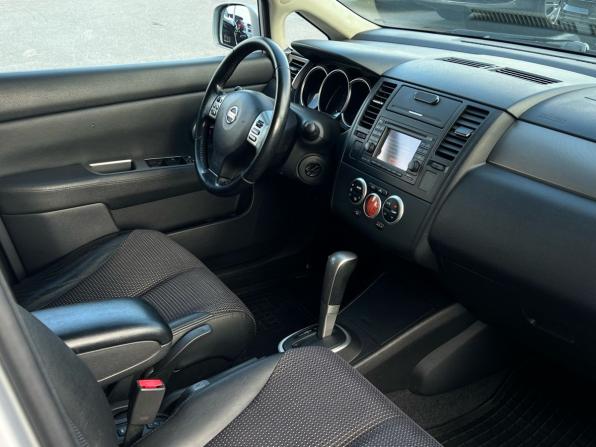 Nissan Tiida I Рестайлинг с пробегом 2011 года, цена 893 000 рублей, 134138 км, хэтчбек, Автокод Объявления