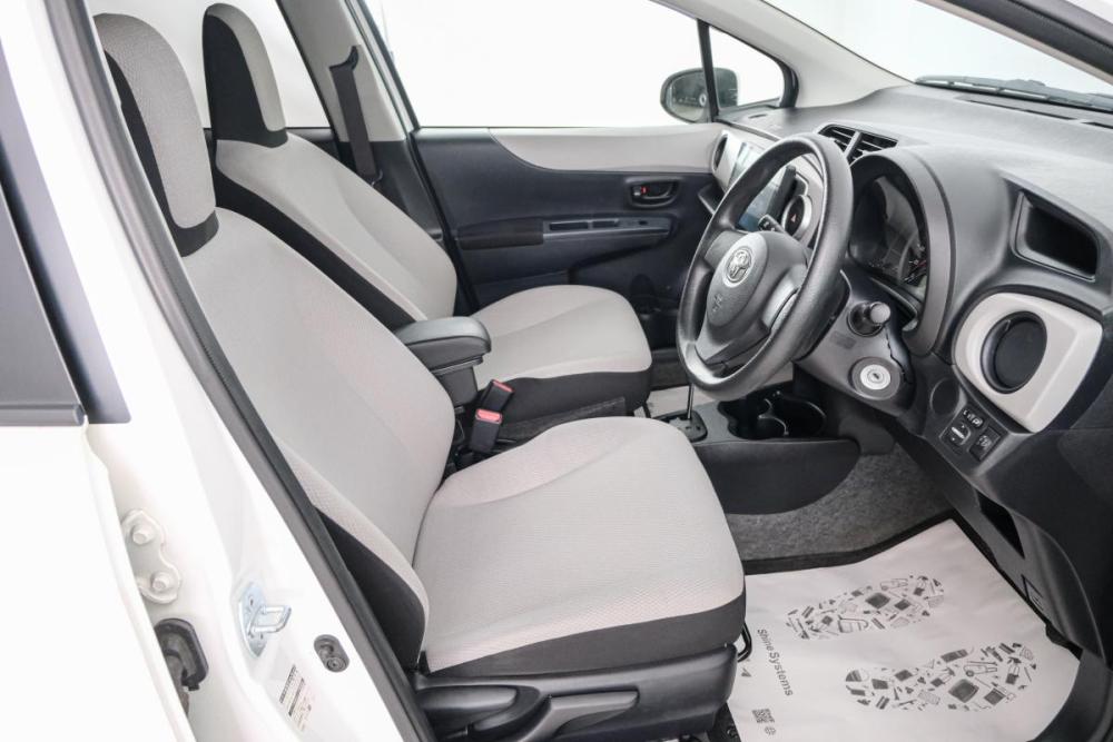 Toyota Vitz III (XP130) Красноярск  - изображение 8