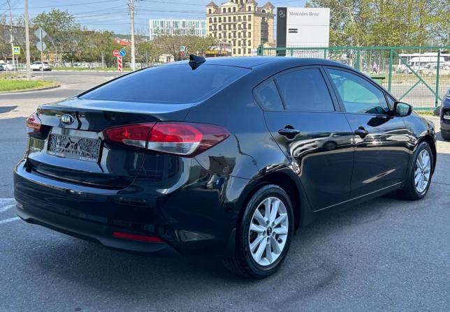 Kia Cerato III Рестайлинг (Classic) с пробегом 2017 года, цена 1 420 000 рублей, 98000 км, седан, Автокод Объявления