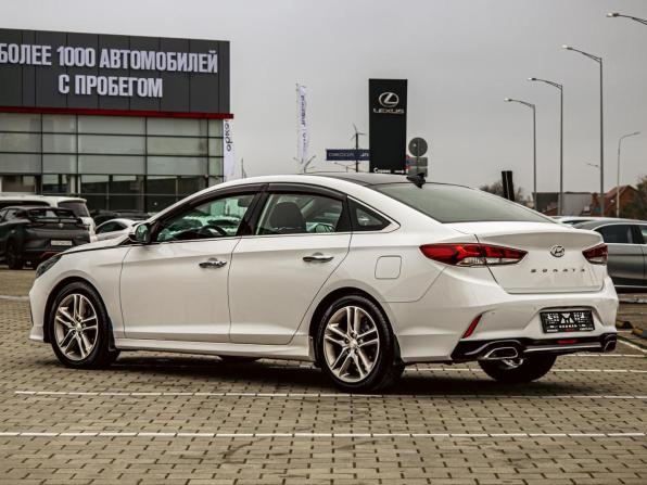 Hyundai Sonata VII (LF) Рестайлинг с пробегом 2019 года, цена 1 565 000 рублей, 108000 км, седан, Автокод Объявления