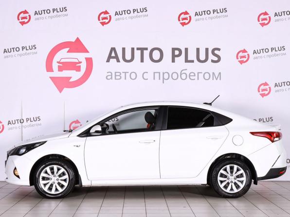 Hyundai Solaris II Рестайлинг с пробегом 2021 года, цена 1 630 000 рублей, 65400 км, седан, Автокод Объявления