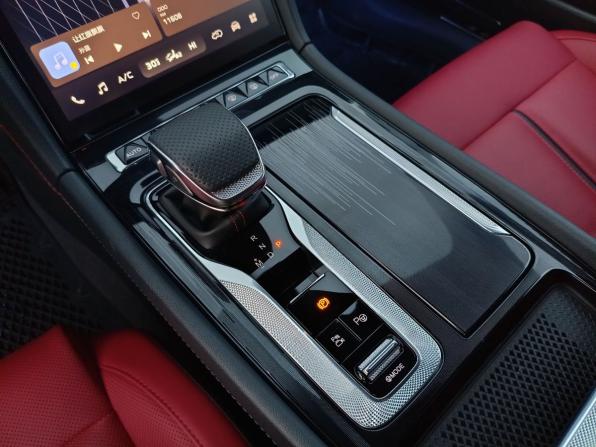 Hongqi H6 с пробегом 2025 года, цена 3 539 000 рублей, 11604 км, лифтбек, Автокод Объявления