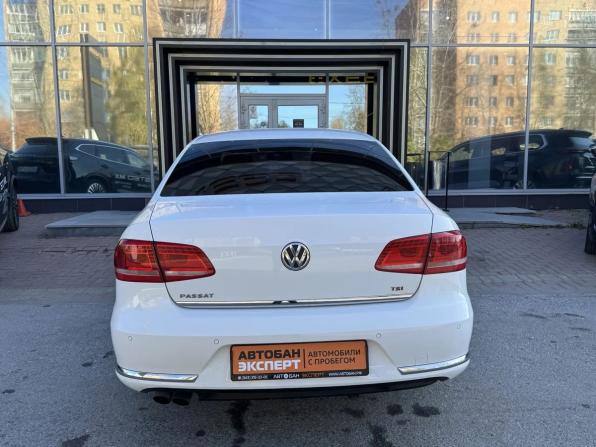 Volkswagen Passat B7 с пробегом 2012 года, цена 1 079 000 рублей, 216312 км, седан, Автокод Объявления