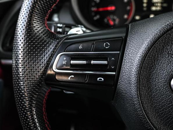 Kia Stinger I с пробегом 2018 года, цена 2 329 000 рублей, 238856 км, лифтбек, Автокод Объявления
