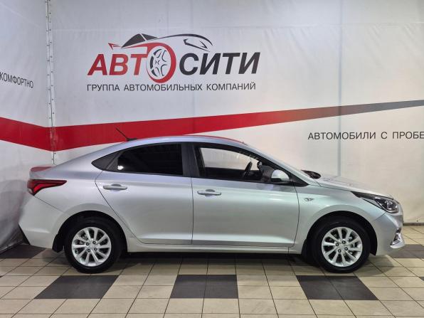 Hyundai Solaris II с пробегом 2018 года, цена 1 275 000 рублей, 160000 км, седан, Автокод Объявления