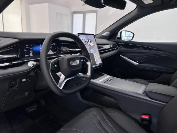 Geely Preface I с пробегом 2025 года, цена 3 429 990 рублей, 15 км, седан, Автокод Объявления