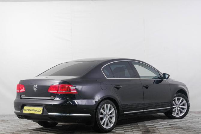 Volkswagen Passat B7 с пробегом 2013 года, цена 899 000 рублей, 326518 км, седан, Автокод Объявления