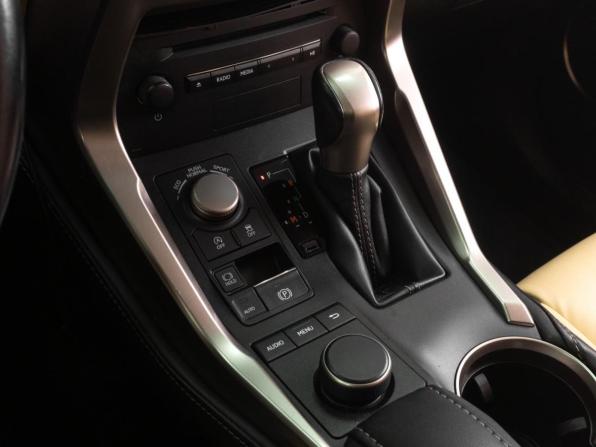 Lexus NX I с пробегом 2015 года, цена 2 679 000 рублей, 137916 км, внедорожник, Автокод Объявления
