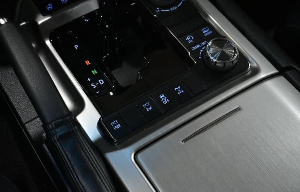 Toyota Land Cruiser 200 Series Рестайлинг 2 Сургут  - изображение 28