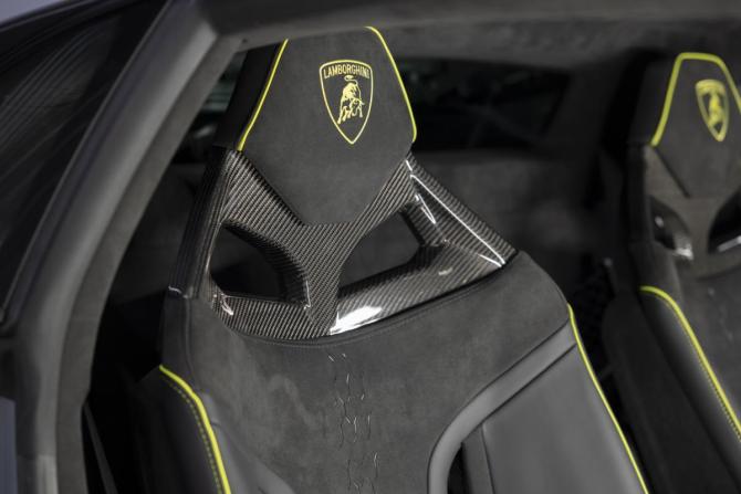 Новый Lamborghini Huracán I Рестайлинг 2024 года, цена 42 900 000 рублей, купе, Автокод Объявления