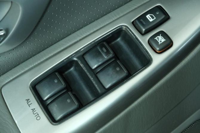 Toyota Land Cruiser Prado 120 Series с пробегом 2006 года, цена 2 349 000 рублей, 361000 км, внедорожник, Автокод Объявления