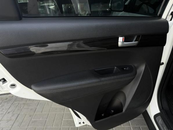 Kia Sorento II Рестайлинг с пробегом 2012 года, цена 1 620 000 рублей, 187609 км, внедорожник, Автокод Объявления