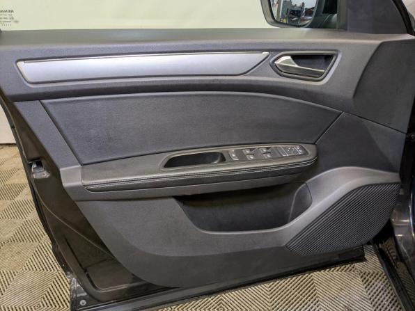 Renault Arkana I с пробегом 2021 года, цена 1 630 000 рублей, 114627 км, внедорожник, Автокод Объявления