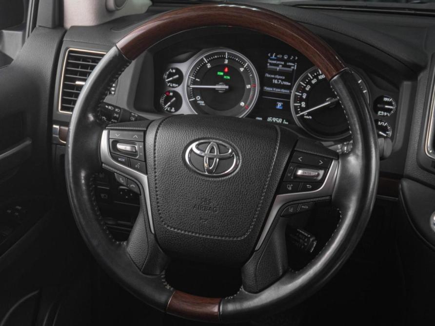 Toyota Land Cruiser 200 Series Рестайлинг 2 Тюмень  - изображение 28