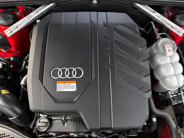 Audi A4 V (B9) Рестайлинг с пробегом 2021 года, цена 3 400 000 рублей, 42907 км, седан, Автокод Объявления