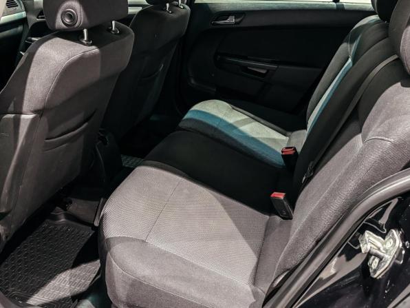 Opel Astra H Рестайлинг с пробегом 2013 года, цена 523 685 рублей, 293609 км, универсал, Автокод Объявления