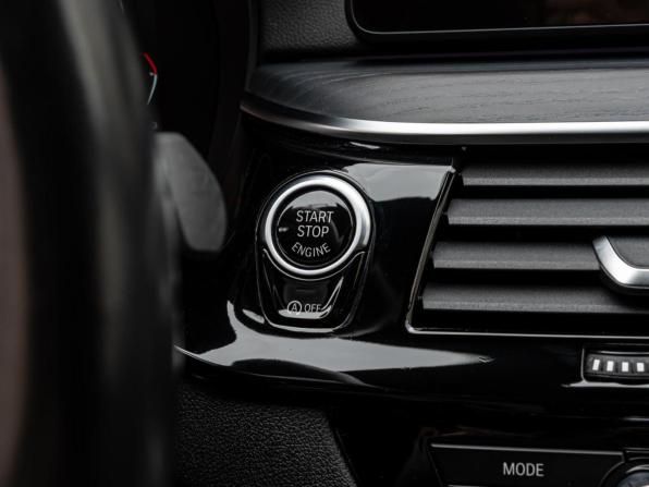 BMW 5 серии VII (G30/G31/G38) Рестайлинг с пробегом 2021 года, цена 6 148 000 рублей, 66850 км, седан, Автокод Объявления