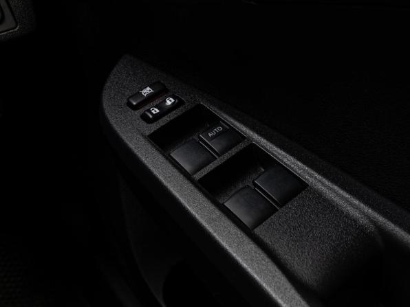Toyota Ractis II с пробегом 2012 года, цена 850 000 рублей, 122331 км, хэтчбек, Автокод Объявления