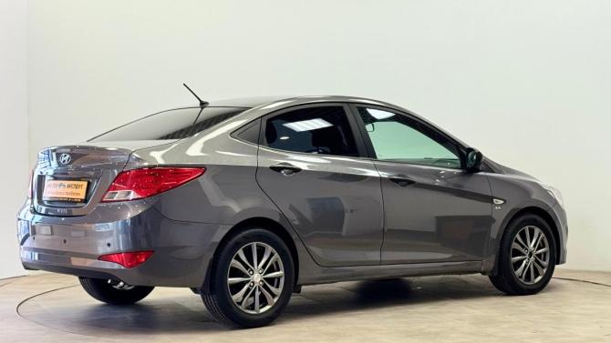 Hyundai Solaris I Рестайлинг с пробегом 2016 года, цена 1 050 000 рублей, 169799 км, седан, Автокод Объявления