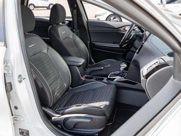 Kia Ceed III Рестайлинг с пробегом 2021 года, цена 2 120 000 рублей, 69014 км, универсал, Автокод Объявления