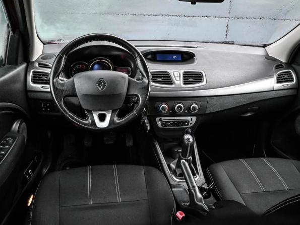 Renault Megane III Рестайлинг с пробегом 2013 года, цена 734 000 рублей, 103572 км, хэтчбек, Автокод Объявления