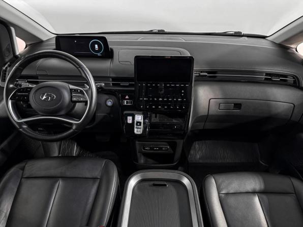 Hyundai Staria I с пробегом 2022 года, цена 4 590 000 рублей, 98000 км, минивэн, Автокод Объявления