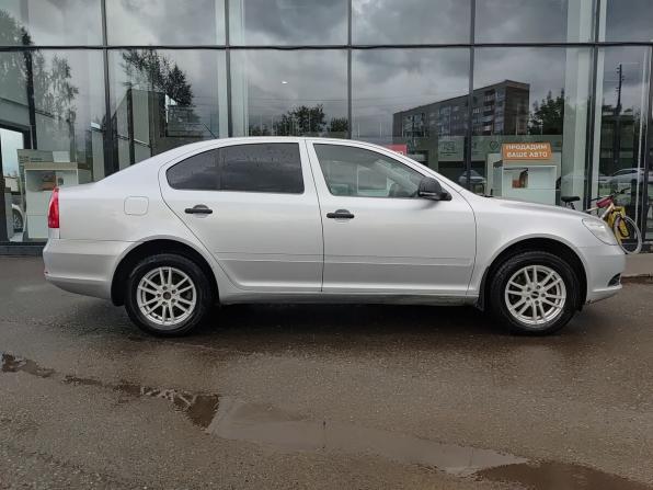 Skoda Octavia II (A5) Рестайлинг с пробегом 2011 года, цена 699 000 рублей, 95243 км, лифтбек, Автокод Объявления
