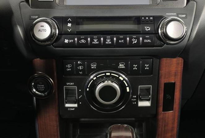 Toyota Land Cruiser Prado 150 Series Рестайлинг 1 с пробегом 2016 года, цена 4 655 000 рублей, 97726 км, внедорожник, Автокод Объявления