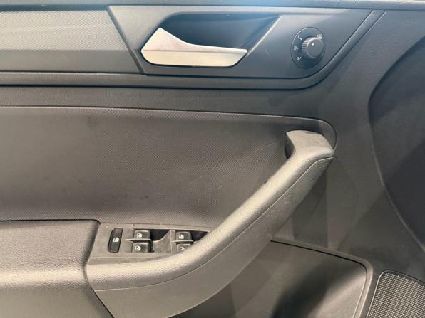 Volkswagen Polo VI с пробегом 2021 года, цена 1 409 000 рублей, 129606 км, лифтбек, Автокод Объявления