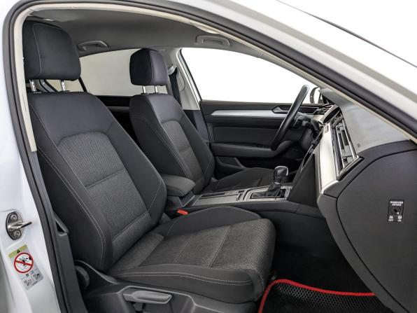 Volkswagen Passat B8 с пробегом 2019 года, цена 2 090 000 рублей, 116847 км, седан, Автокод Объявления