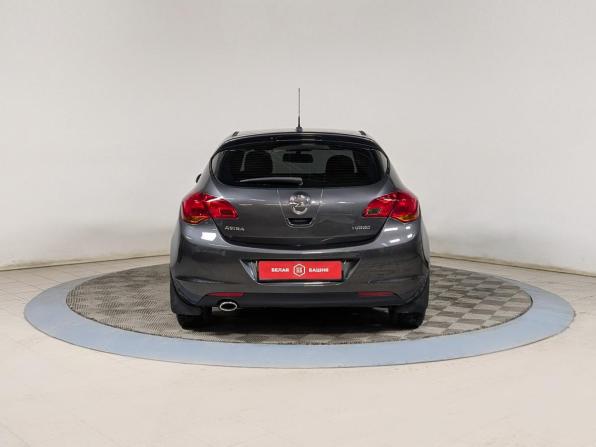 Opel Astra J с пробегом 2011 года, цена 649 900 рублей, 181000 км, хэтчбек, Автокод Объявления