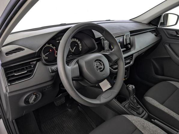 Skoda Rapid II с пробегом 2022 года, цена 1 650 000 рублей, 85876 км, лифтбек, Автокод Объявления