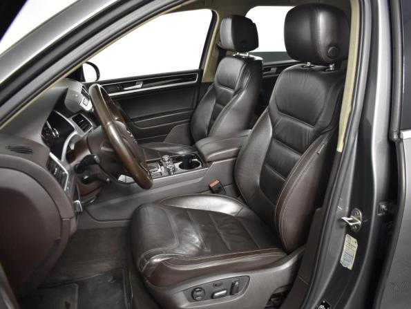 Volkswagen Touareg II с пробегом 2012 года, цена 1 698 100 рублей, 237950 км, внедорожник, Автокод Объявления