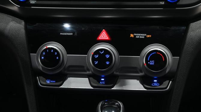 Hyundai Avante VI Рестайлинг с пробегом 2019 года, цена 1 450 000 рублей, 99100 км, седан, Автокод Объявления