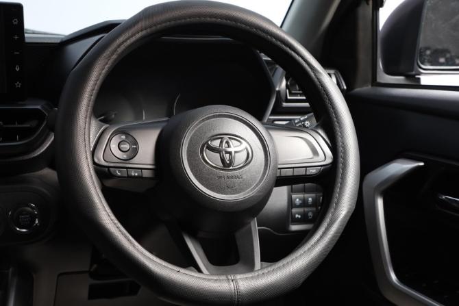 Toyota Raize I с пробегом 2020 года, цена 1 649 000 рублей, 66000 км, внедорожник, Автокод Объявления