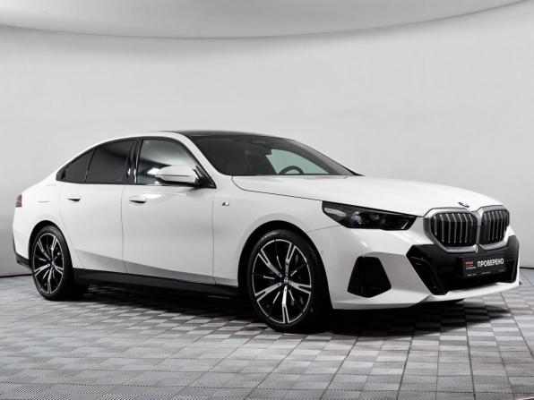 BMW 5 серии VIII (G60/G61/G68) с пробегом 2024 года, цена 8 325 000 рублей, 16778 км, седан, Автокод Объявления