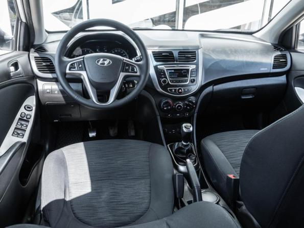 Hyundai Solaris I Рестайлинг с пробегом 2014 года, цена 1 059 000 рублей, 145711 км, седан, Автокод Объявления