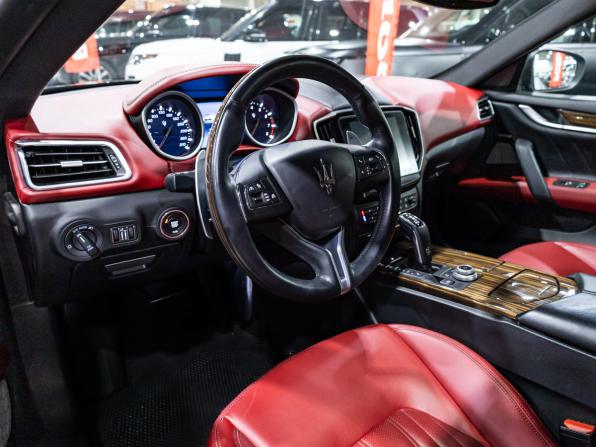 Maserati Ghibli III Рестайлинг с пробегом 2019 года, цена 5 500 000 рублей, 53026 км, седан, Автокод Объявления