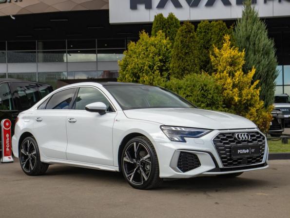 Audi A3 IV (8Y) с пробегом 2022 года, цена 2 728 000 рублей, 48229 км, седан, Автокод Объявления