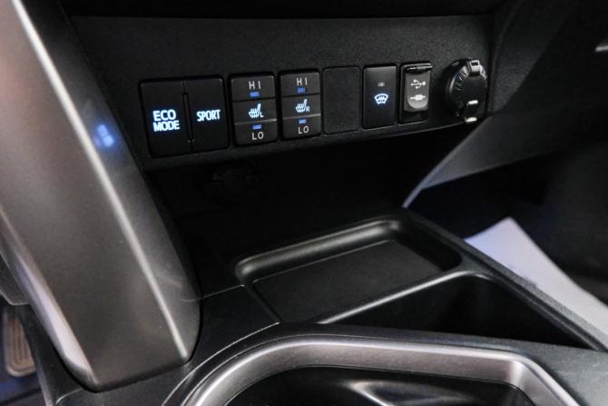 Toyota RAV4 IV (XA40) Рестайлинг с пробегом 2017 года, цена 3 189 000 рублей, 113500 км, внедорожник, Автокод Объявления