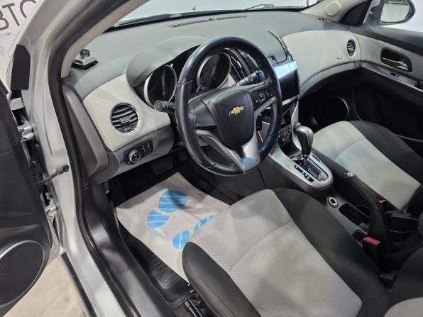 Chevrolet Cruze I Рестайлинг с пробегом 2013 года, цена 789 000 рублей, 180000 км, седан, Автокод Объявления